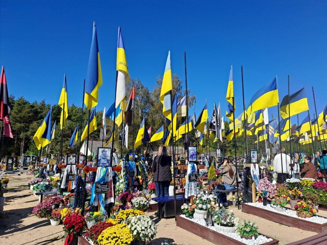 Пам'ять про Героїв: Україна з 2014 року вшановує полеглих захисників