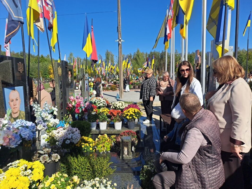 Пам'ять про Героїв: Україна з 2014 року вшановує полеглих захисників