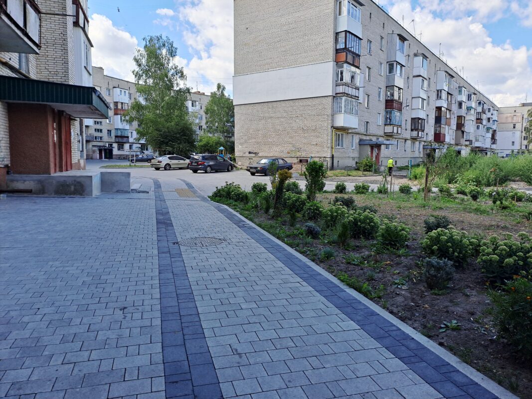 У Ковелі ремонтують двори: вирішують проблему підтоплень та оновлюють території