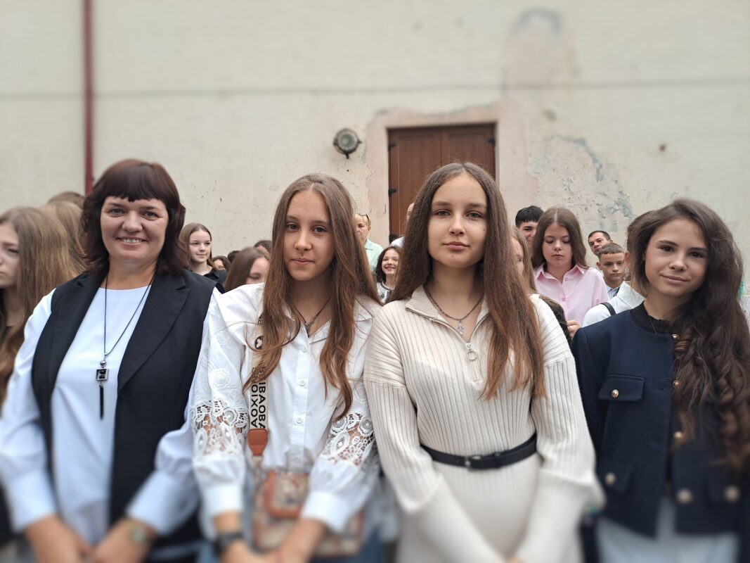 Перший дзвоник у Ковельській громаді: понад 9 400 учнів сіли за парти