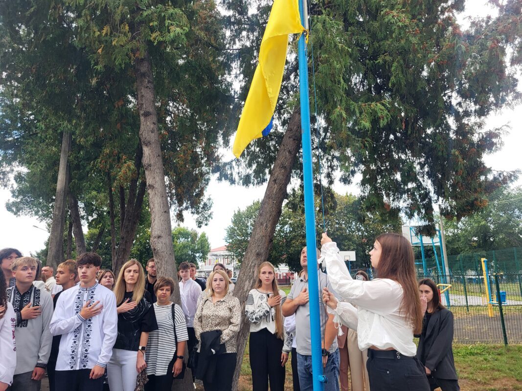 Перший дзвоник у Ковельській громаді: понад 9 400 учнів сіли за парти