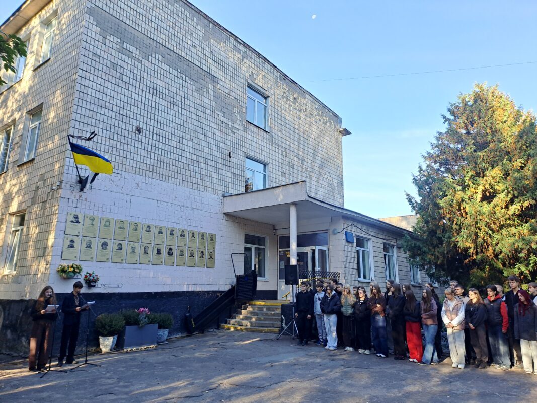У громаді відкрили 49 меморіальних дошок на честь загиблих Героїв